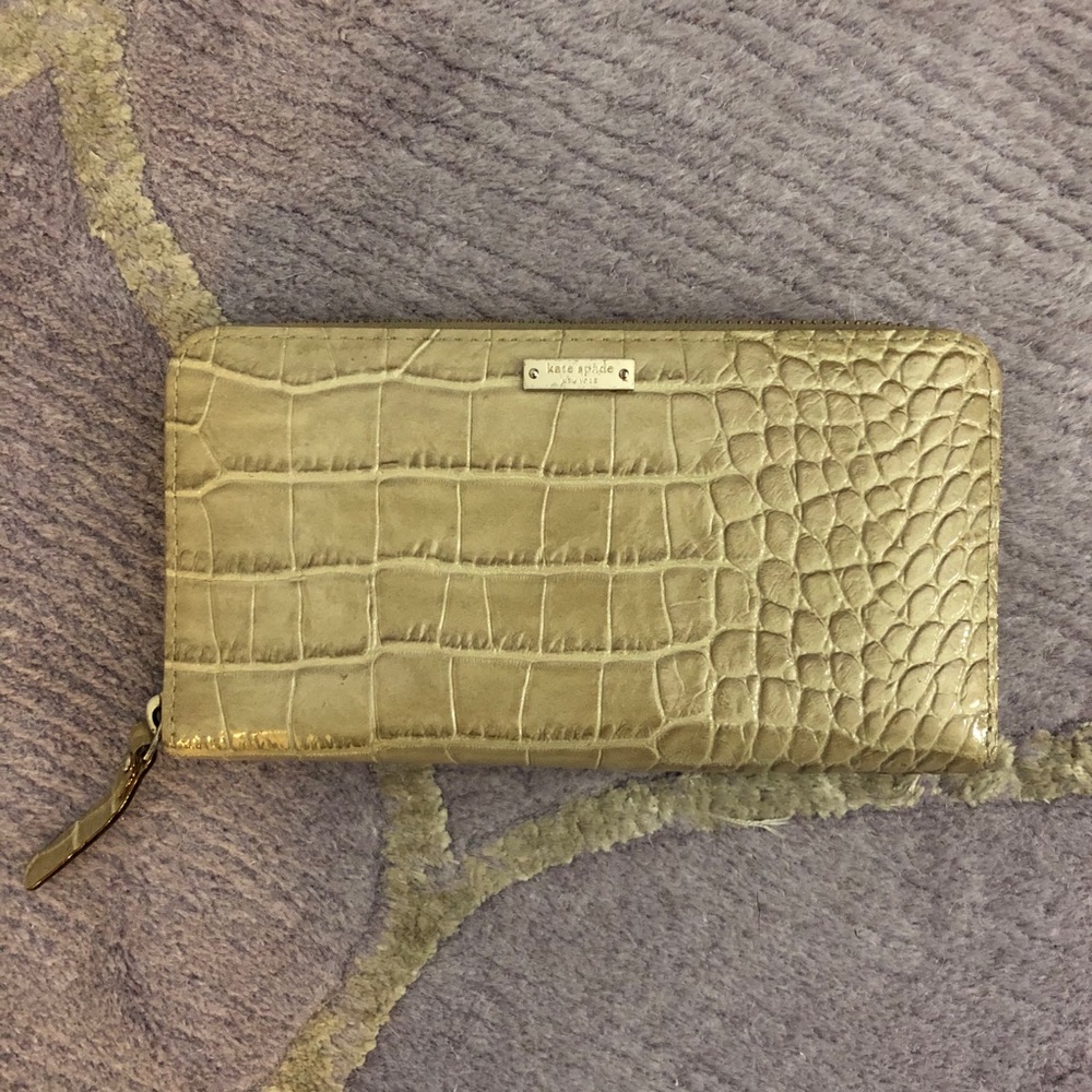 {Kate Spade} Knightsbridge Crocodile Wallet